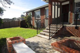 3 Bedroom Property for Sale in Heiderand Western Cape